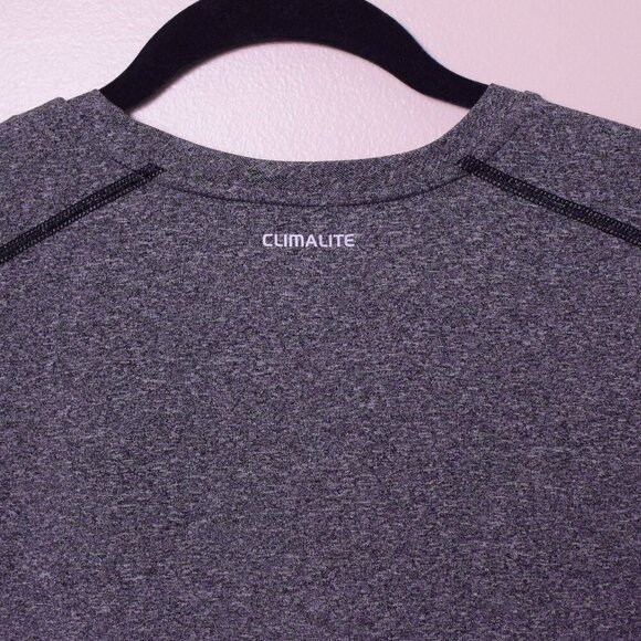 Men's Adidas Techfit Fitted Grey Climalite Short Sleeve Athletic Shirt - Size L - Picture 4 of 6